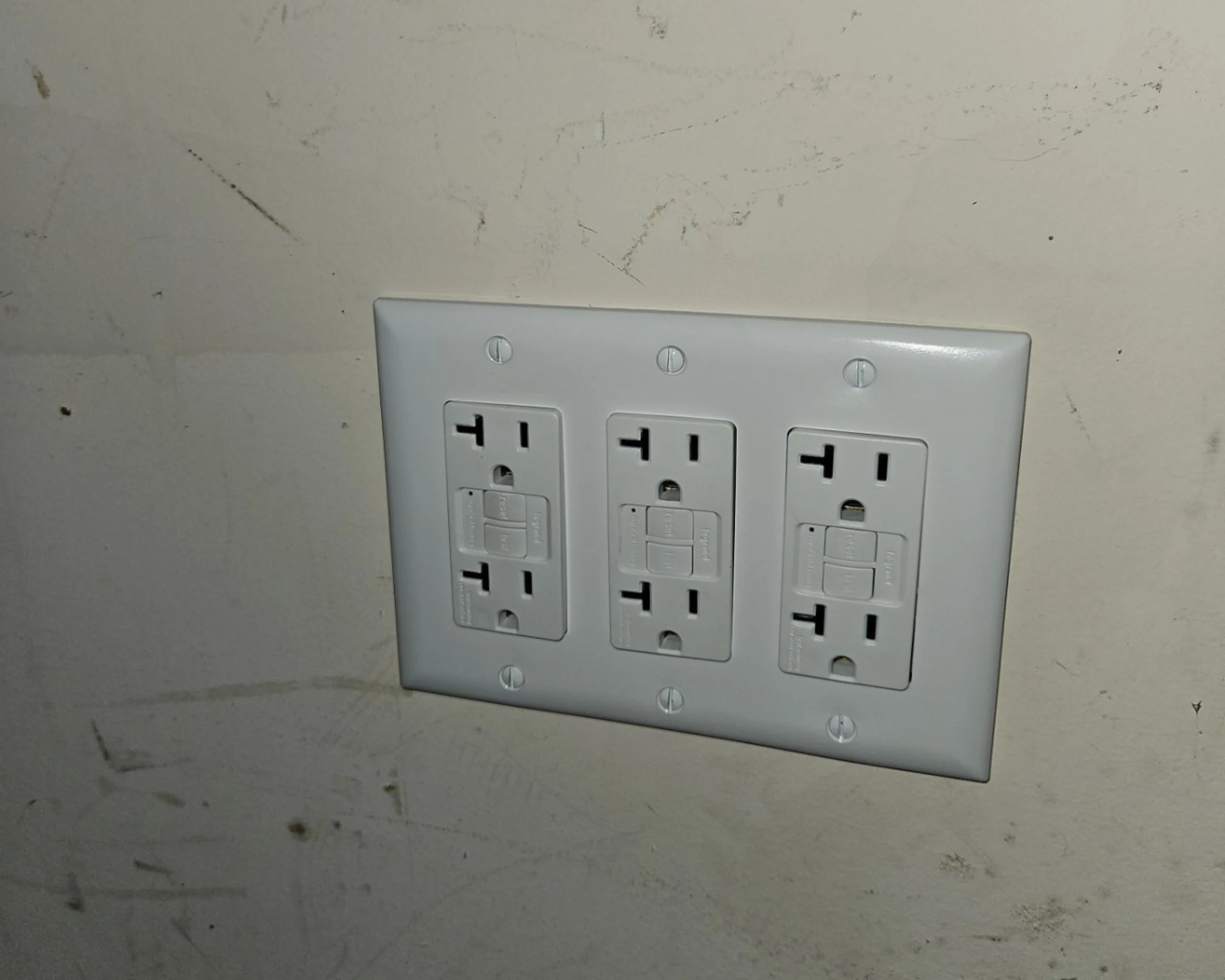 Electrical Outlet Repair